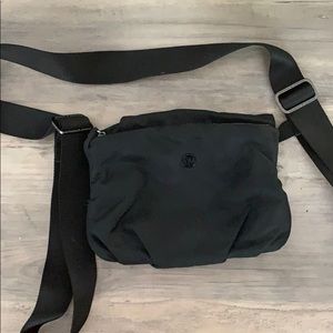 Lululemon yoga mat carrier with pouch